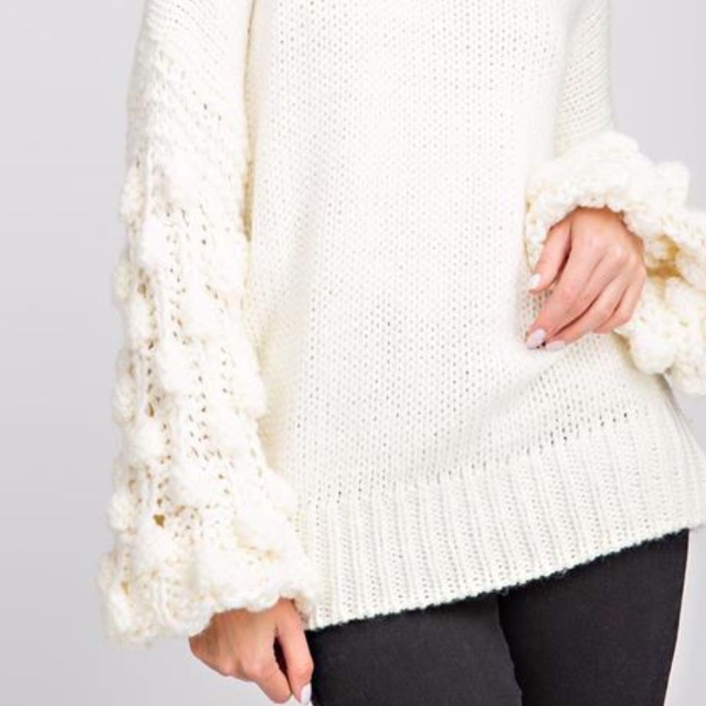 *NEW* DOTTED SLEEVE SWEATER